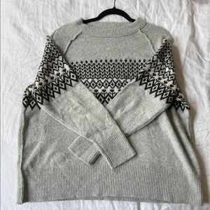 Aerie Light Gray Knit Sweater